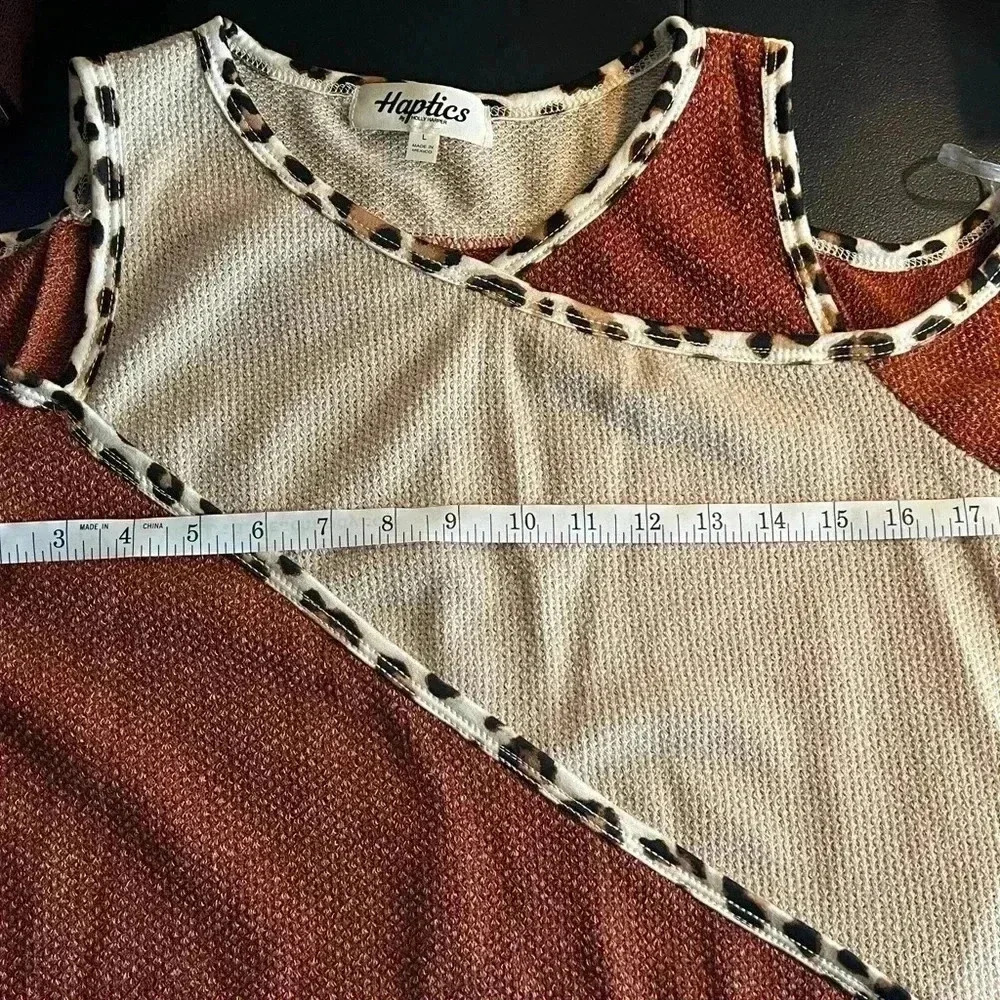 WOMENS HAPTICS COLD SHOULDER BEAUTIFUL TOP NWOT SZ LARGE - Picture 11 of 13